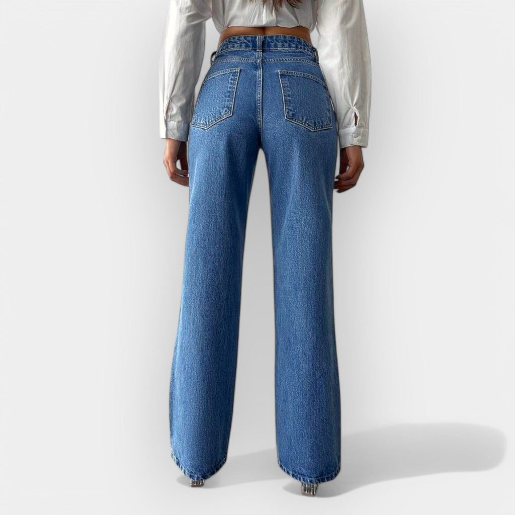 KARA – HØJTALJEDE JEANS MED LØS PASFORM