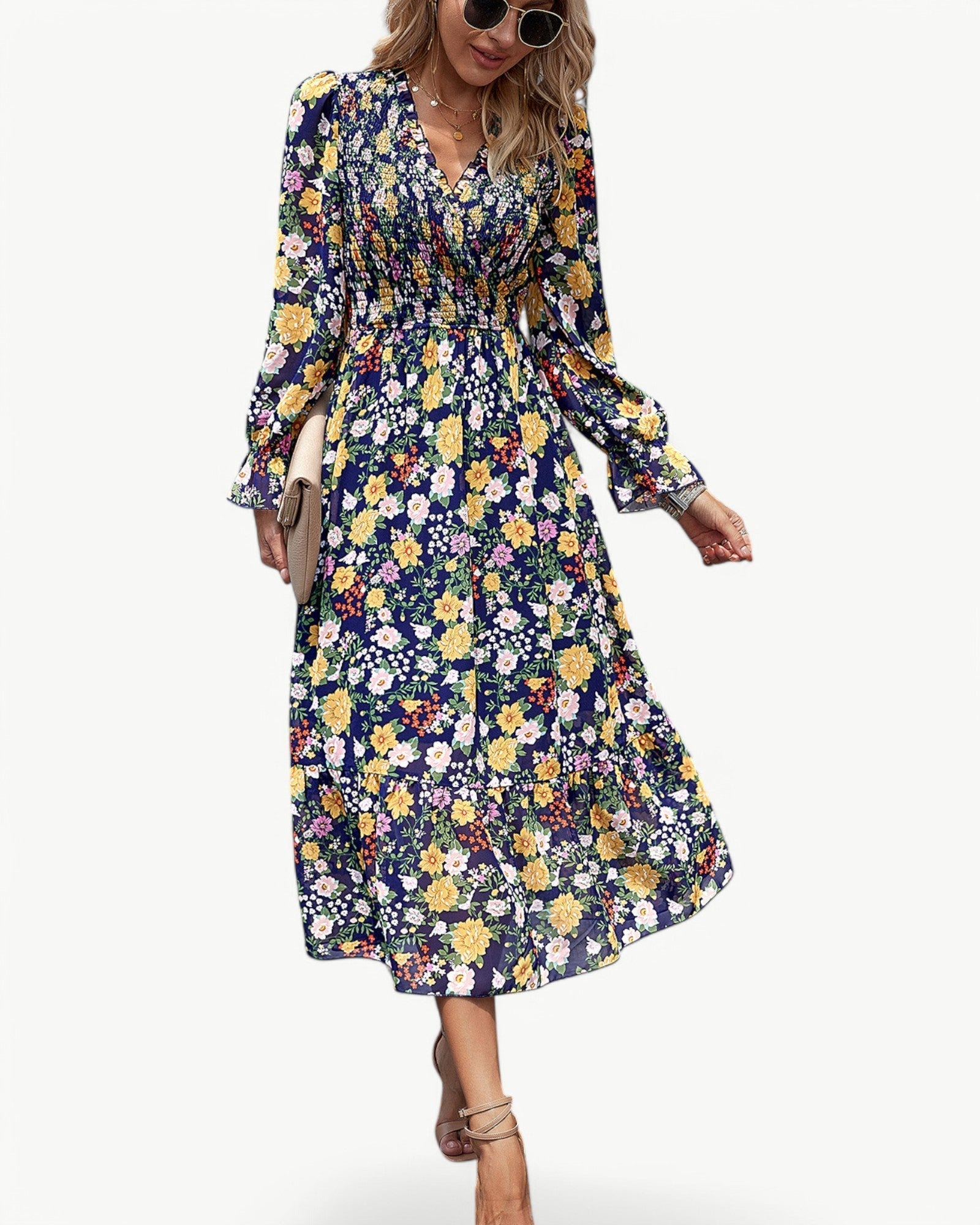 FREJA KJOLE | Let, romantisk og blomstrende elegance