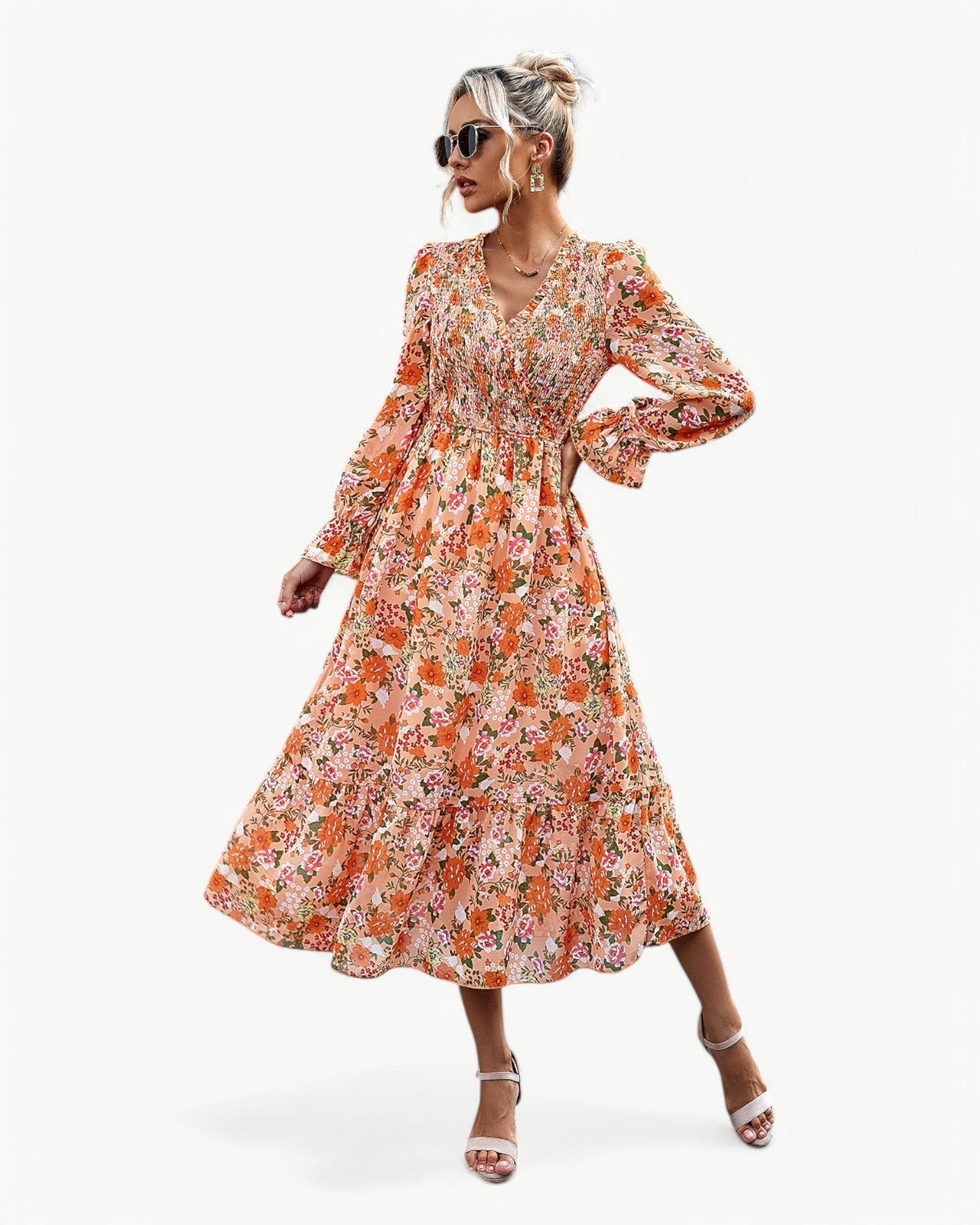 FREJA KJOLE | Let, romantisk og blomstrende elegance