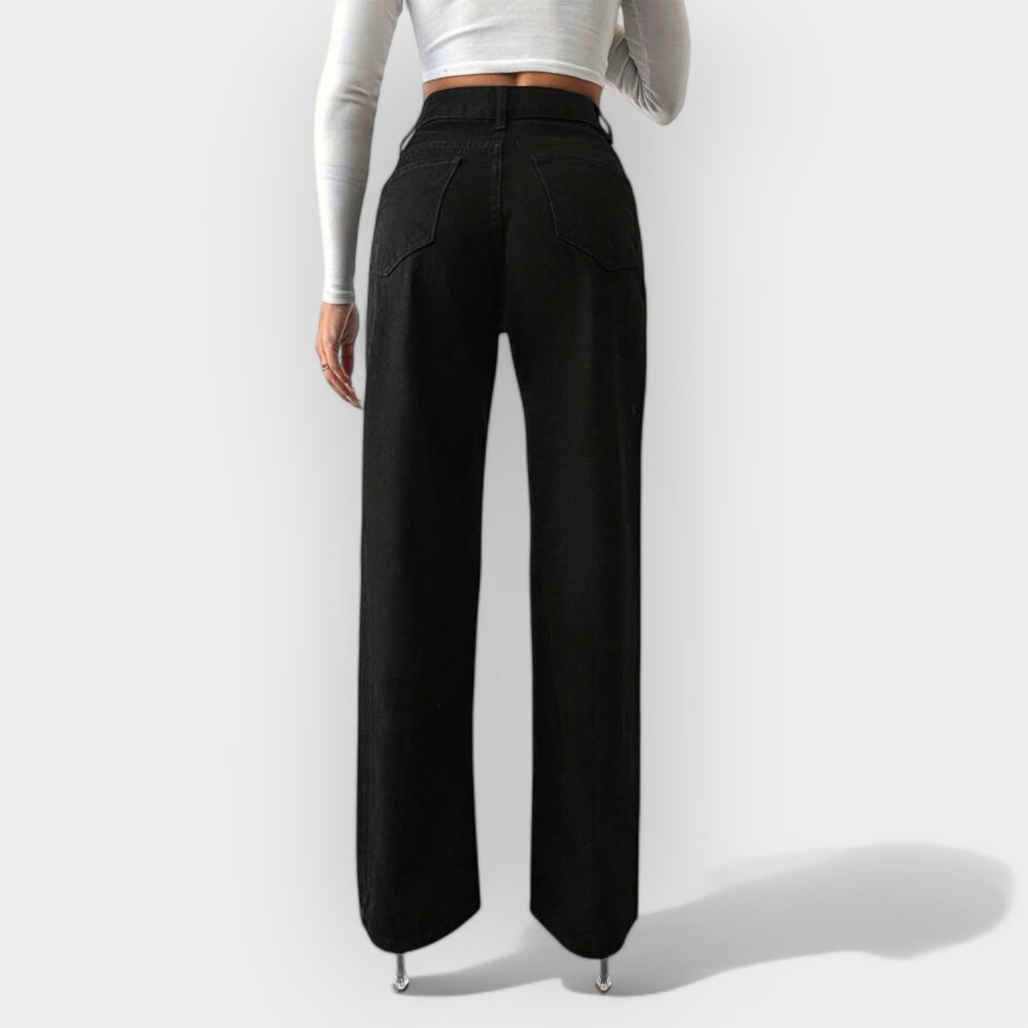 SIGRID – HØJTALJEDE JEANS MED BREDE BEN