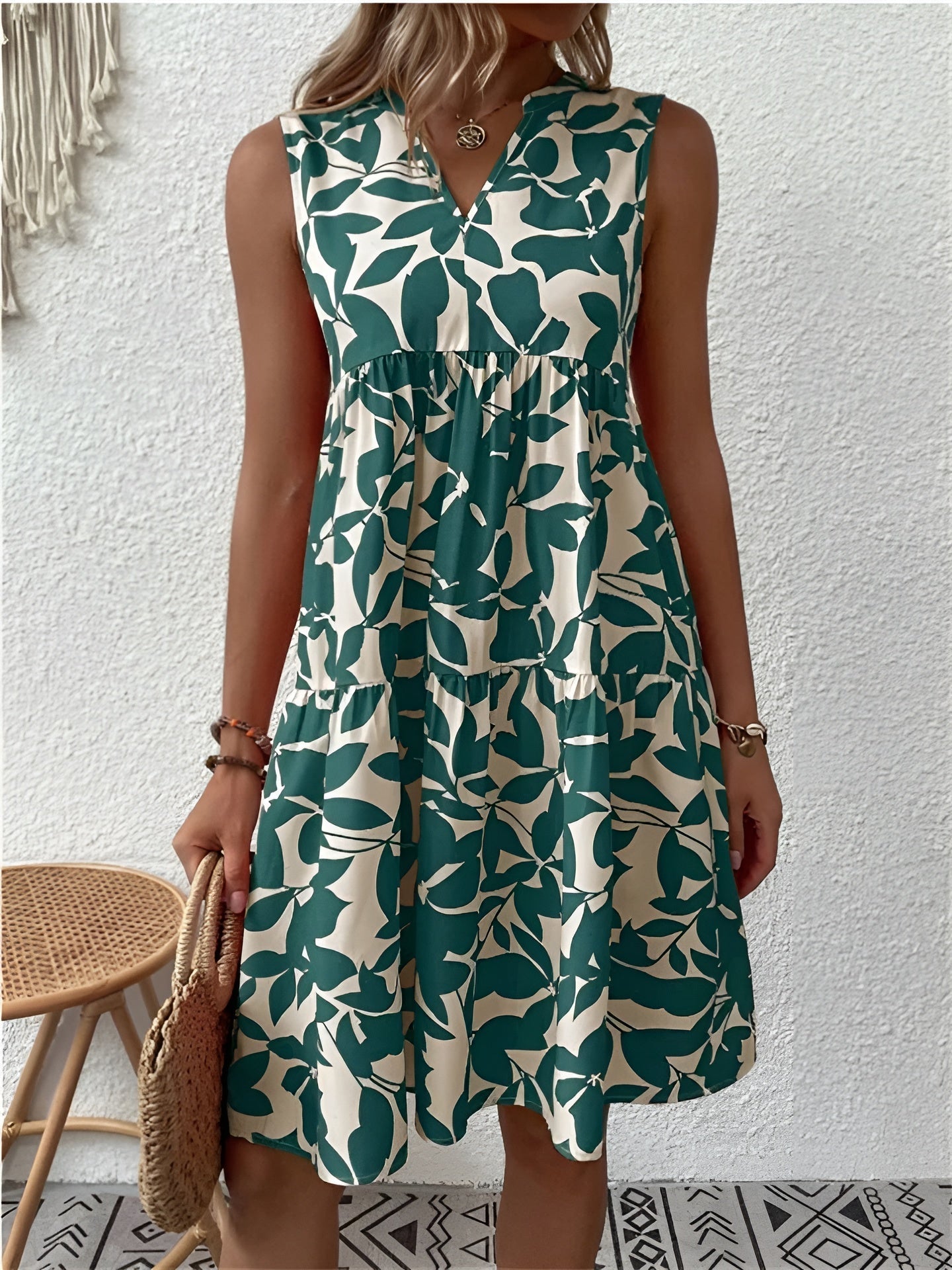 Maria – Elegant V-hals sommerkjole