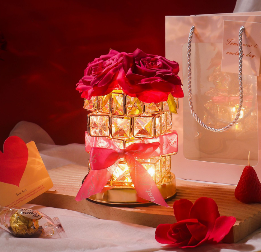 Rosekrystal natlampe med varmt lys