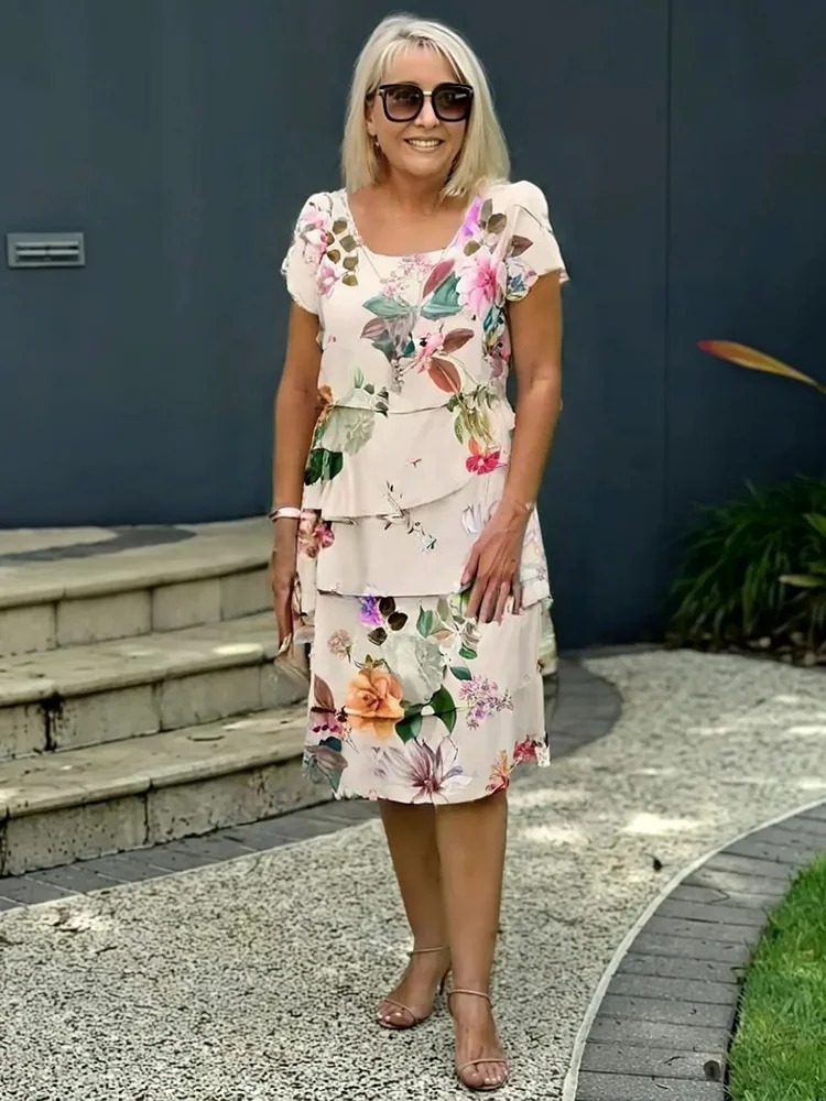 Emilie | Floral Lag-på-Lag Kjole