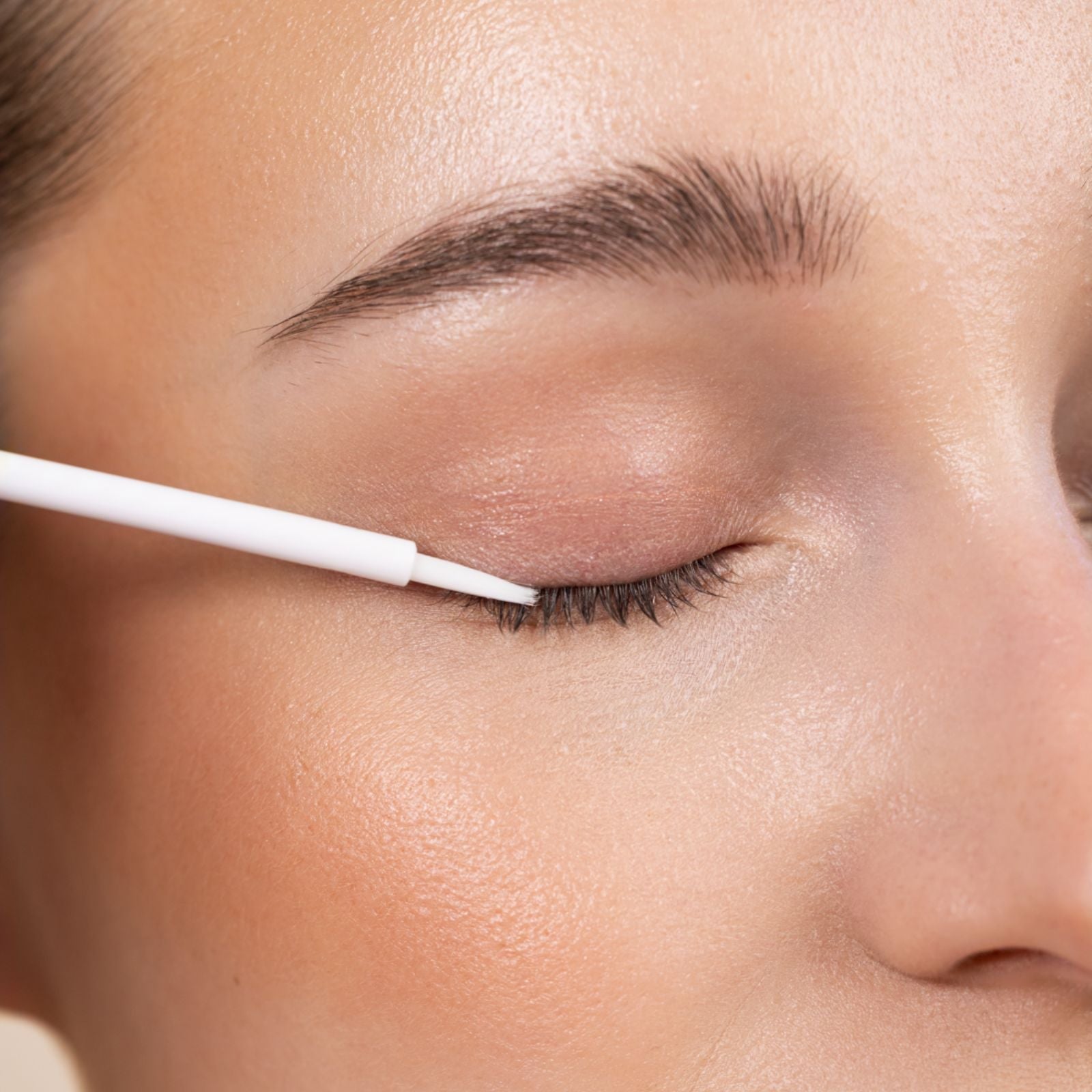 EYELASH GROWTH SERUM WITH SANZI GROWTH COMPLEX™