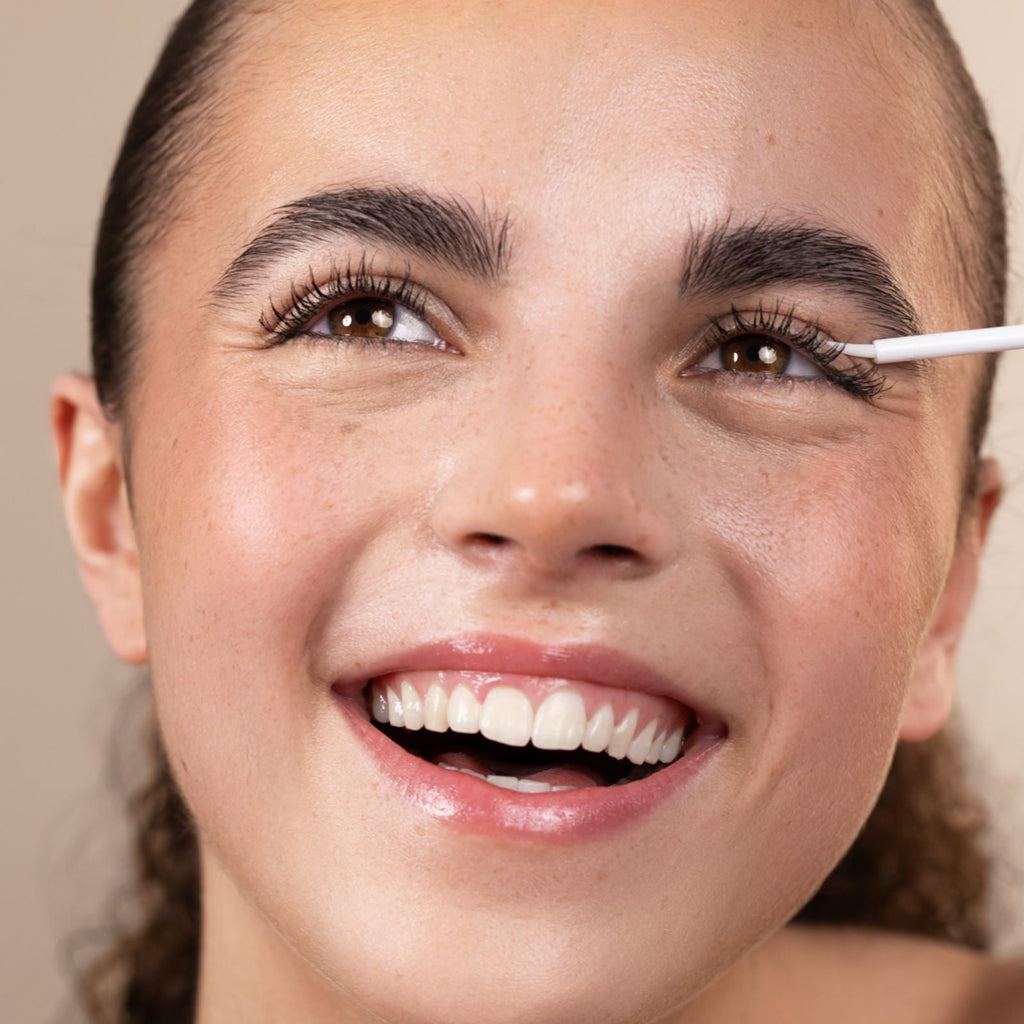 EYELASH GROWTH SERUM WITH SANZI GROWTH COMPLEX™