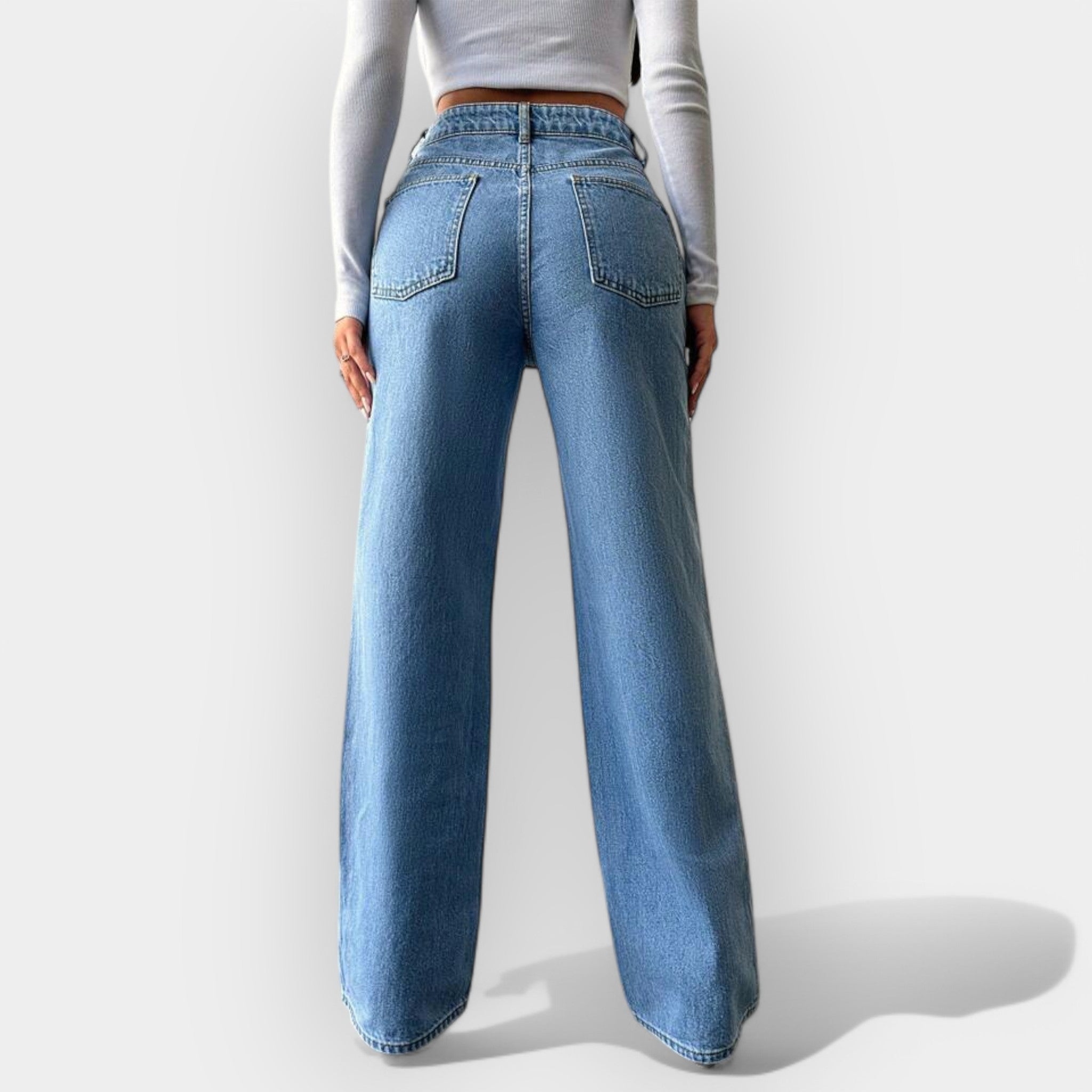 KARA – HØJTALJEDE JEANS MED LØS PASFORM