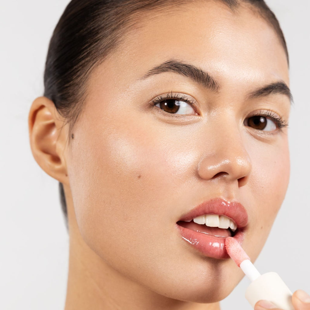 LIP SHEEN