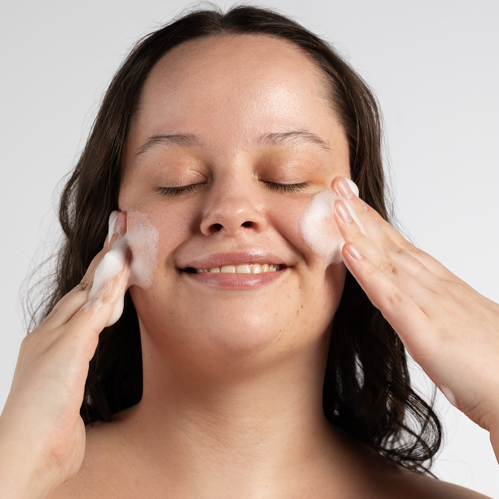SOFT CLEANSING FOAM