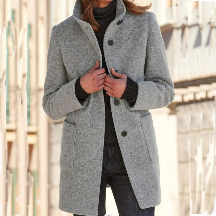 Amalie | Elegant lang frakke med knapper