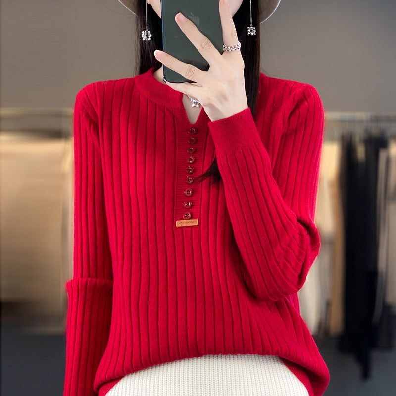 Rene  | Strikket pullover med V-hals