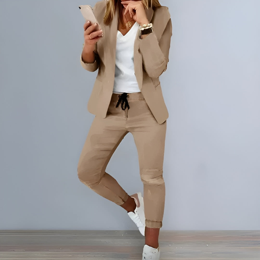 SOFIA BLAZERKOSTUME | Tidløs elegance med moderne komfort