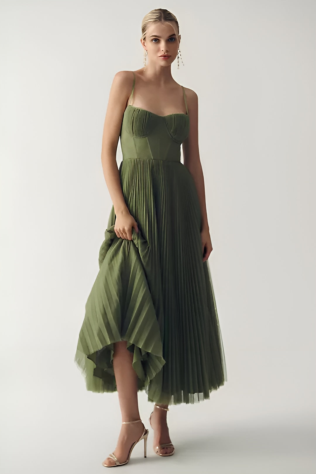 Claire plisseret kjole | Elegant og let