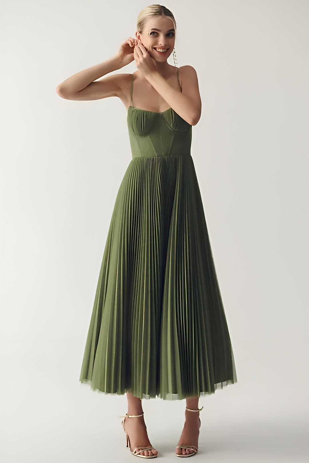 Claire plisseret kjole | Elegant og let